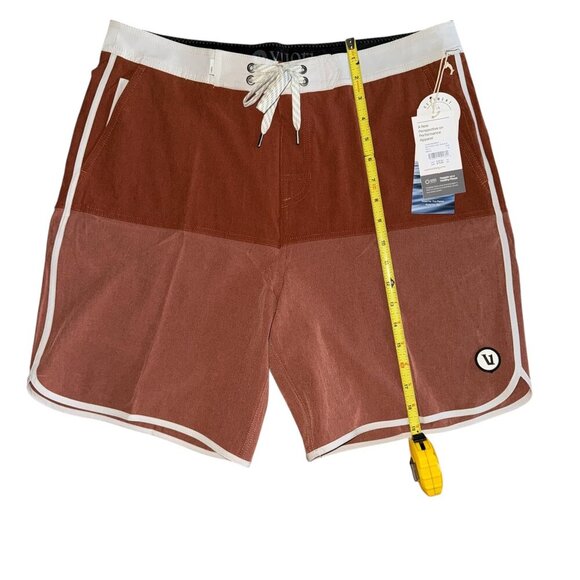 VUORI Cruise Boardshort Dark Penny Linen Texture Mens Size 34 - Picture 3 of 7